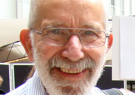 Vale Robin Warren