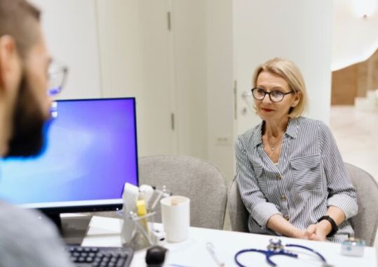 Government Reviews Oversight of AI Medical Scribes in Healthcare
