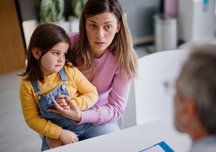 New clinical guide aims to improve childhood vaccine conversations